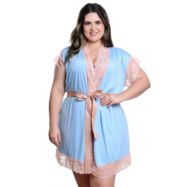 HL057-48-Azul-Claro-com-Rose_2 Robe Manga Curta Plus Size com Detalhes em Renda Hot Love