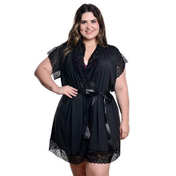 HL057-48-Preto_1 Robe Manga Curta Plus Size com Detalhes em Renda Hot Love