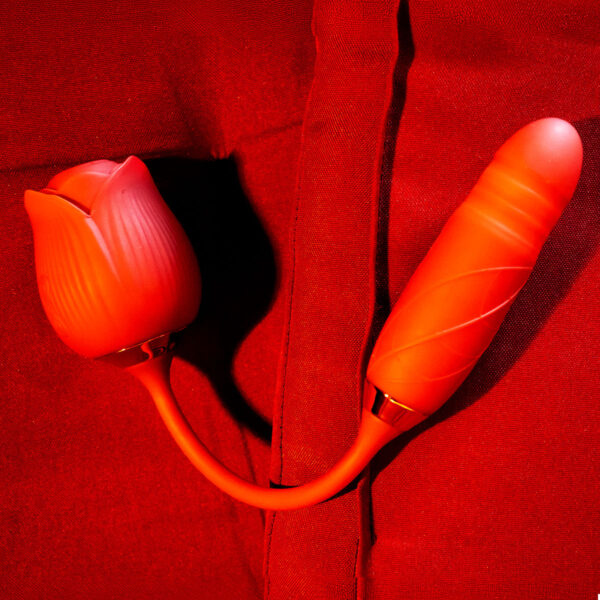 K7633-Vermelho_2 Sophie Vibrador Vermelho Formato de Rosa com 7 Modos de Vibração, Vai e Vem e Pulsação Sexy Import